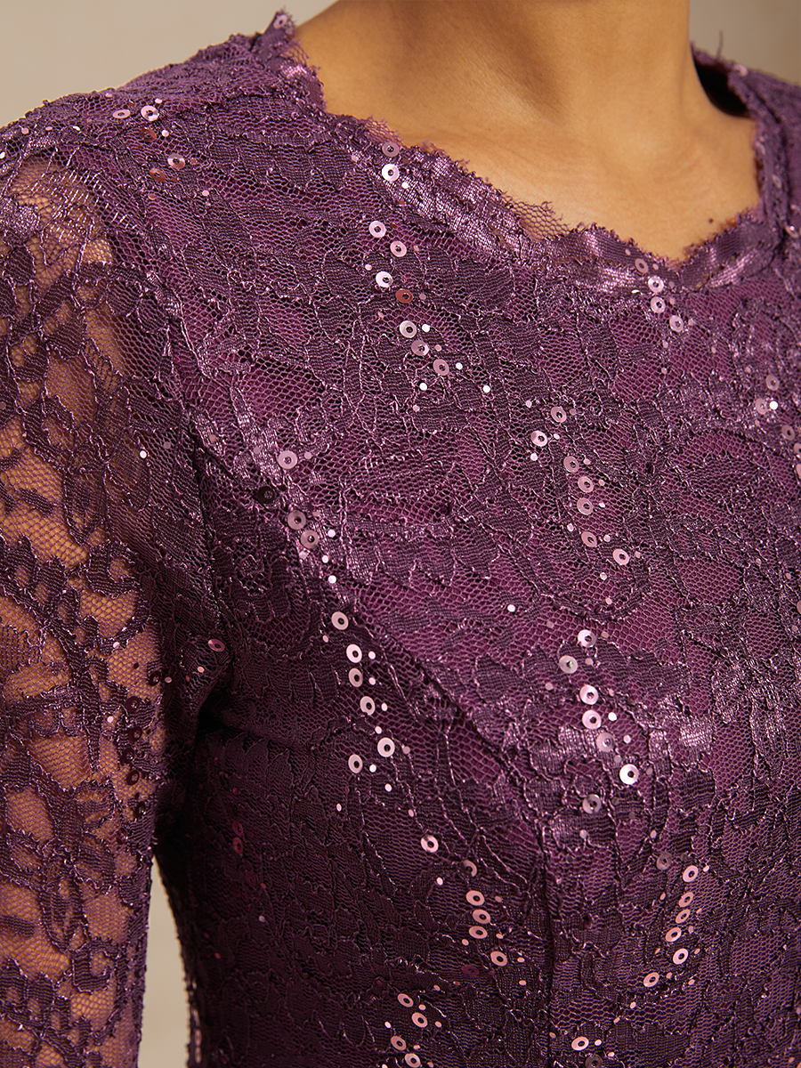 Elegant Lace and Chiffon Tea-Length Dress